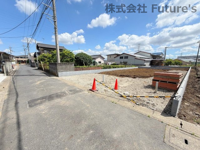 三郷市彦糸1丁目　新築戸建　全2棟　1号棟の前面道路含む現地写真|前面道路含む現地写真です。