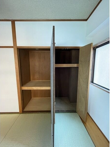 エレガンス高宮の収納