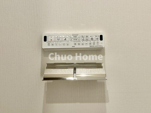 新大橋永谷マンションの内装|【ウォシュレット】清潔に使いたいお手洗いには最適な設備です。もちろんウォームレットも標準装備です。