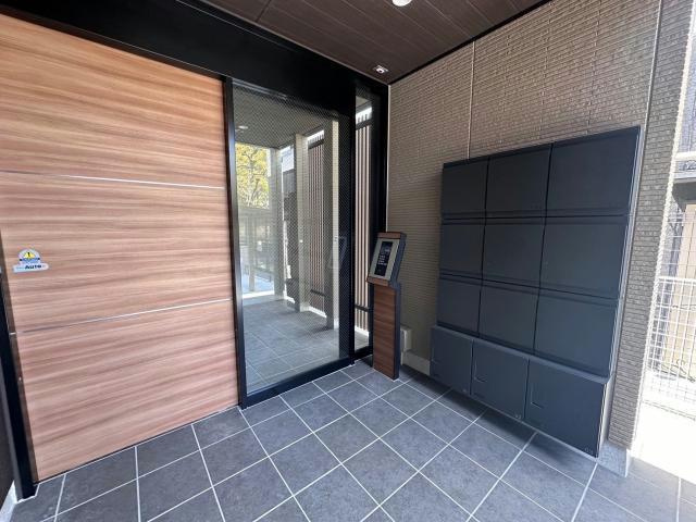 ロワイヤル綿町のエントランス