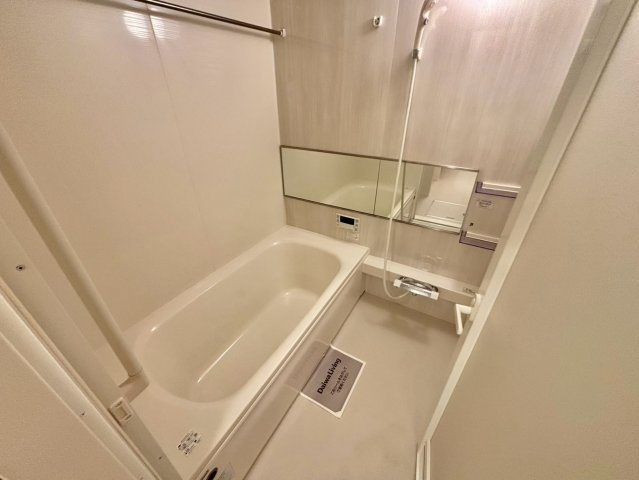 ロワイヤル綿町の浴室