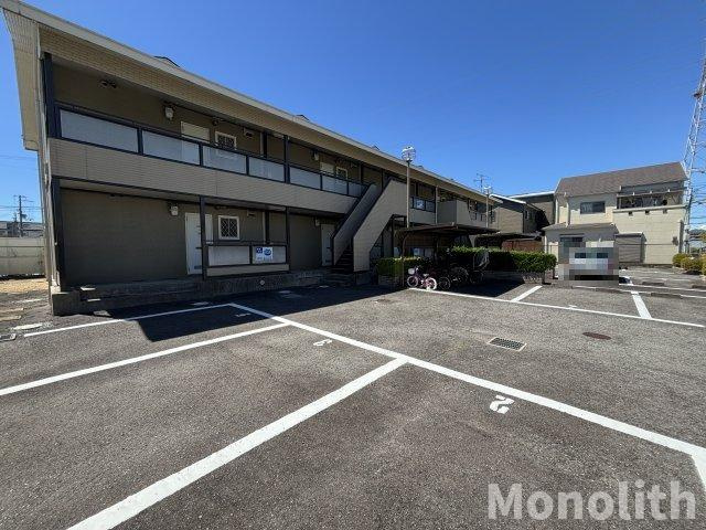 パークハイツ深井の駐車場