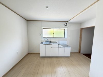 【居間・リビング】 | 寺内平屋戸建