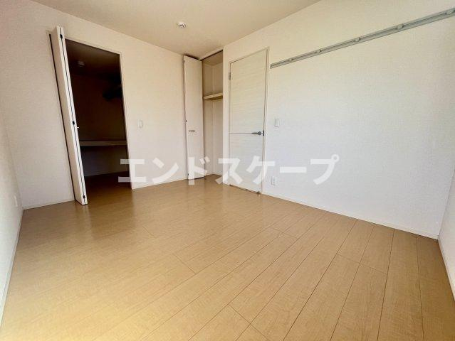 ハッピーネスの洋室|高崎、前橋エリアのお部屋探しはエンドスケープまで！お客様の理想お聞かせ下さい♪