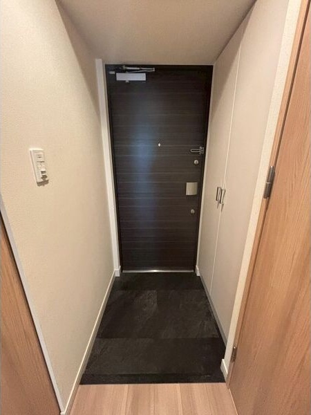 プレサンス錦プレミアムの玄関