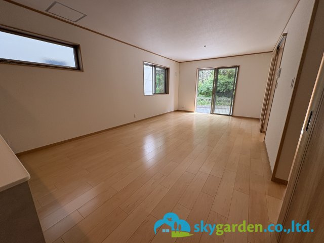 藤沢市大鋸　新築戸建　全３棟A号棟の居間・リビング