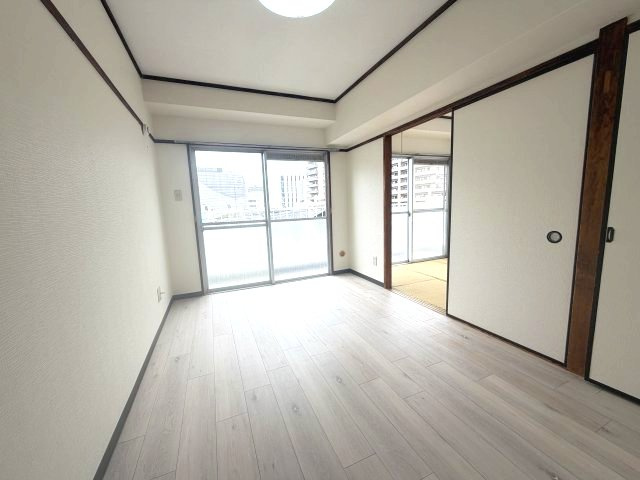 正和ビルの和室