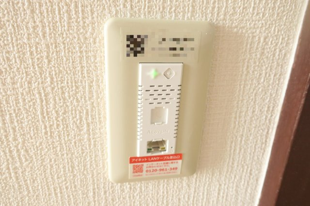 メゾン白亜のセキュリティ|埋め込み式のルーター　ネット使用料無料！