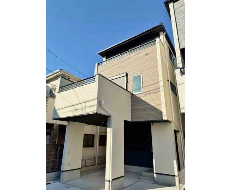 板橋区前野町6丁目 限定1棟の外観|【新築未入居戸建♪♪】
建物128㎡超！　大型4LDK+S　お車駐車2台可能(車種による)
LDK20帖　主寝室7帖　南向きのバルコニー2面♪♪