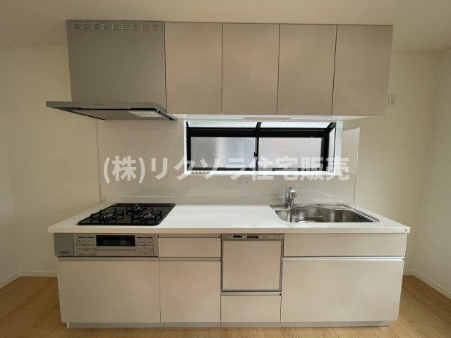 上野口町　中古一戸建てのキッチン|■物件内覧・資金計画相談・住宅ローン相談、リフォーム相談、お問合せ受付中■
※当日・翌日のご内覧、ご相談はお電話でのお問合せがスムーズです！