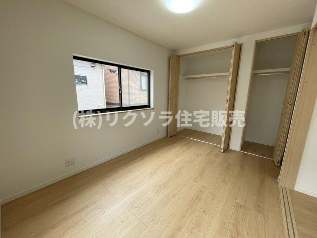 上野口町　中古一戸建ての洋室|洋室6.0帖
■物件内覧・資金計画相談・住宅ローン相談、リフォーム相談、お問合せ受付中■
※当日・翌日のご内覧、ご相談はお電話でのお問合せがスムーズです！