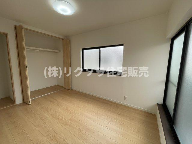 上野口町　中古一戸建ての子供部屋|洋室6.0帖
■物件内覧・資金計画相談・住宅ローン相談、リフォーム相談、お問合せ受付中■
※当日・翌日のご内覧、ご相談はお電話でのお問合せがスムーズです！