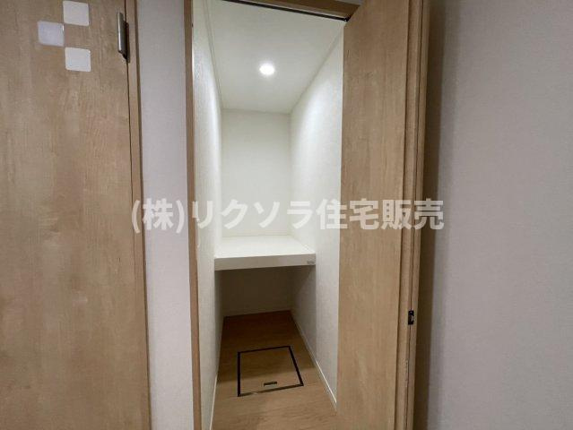 上野口町　中古一戸建ての収納|廊下収納
■物件内覧・資金計画相談・住宅ローン相談、リフォーム相談、お問合せ受付中■
※当日・翌日のご内覧、ご相談はお電話でのお問合せがスムーズです！