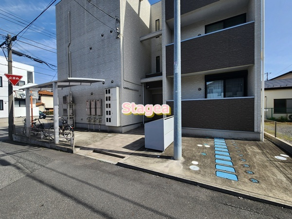 REGALEST蓮田の外観