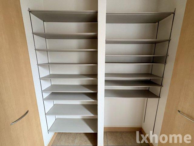 橋の内３丁目戸建の収納