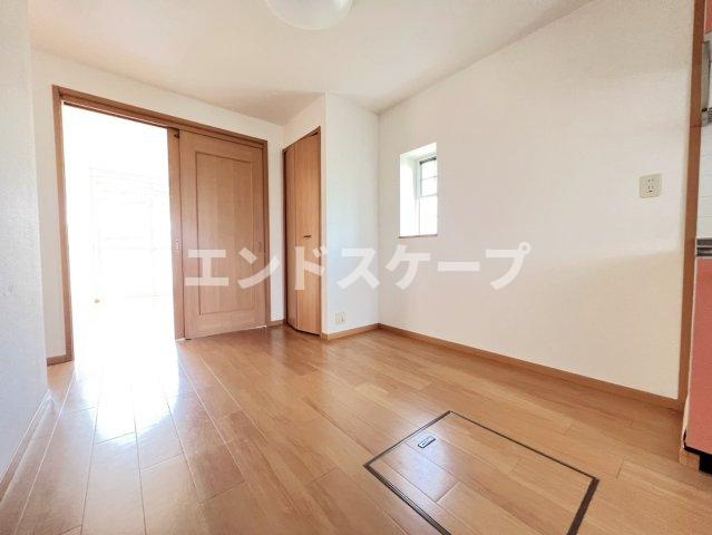 アルピン　ヒルＢの居間・リビング|高崎、前橋のお部屋探しはエンドスケープまで！お客様の理想お聞かせ下さい♪