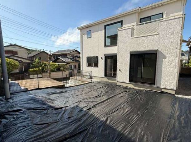 鎌倉市今泉台4丁目　中古戸建の庭|お庭が付いています