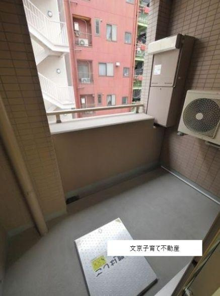 レジディア日本橋浜町のバルコニー