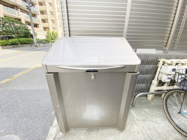 S.FIRSTビューノ西小岩のその他共用部分|敷地内ゴミ置き場です☆