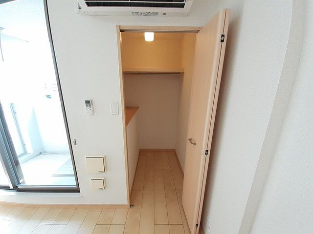 メゾン　ド　アミティエの収納