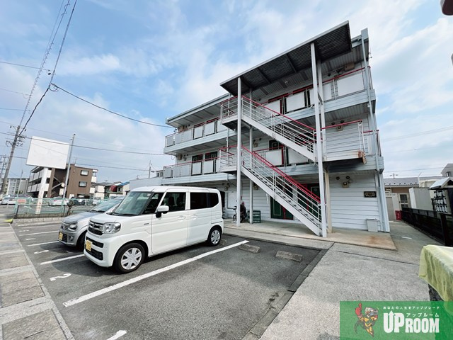 LaputaY.Ⅱの駐車場