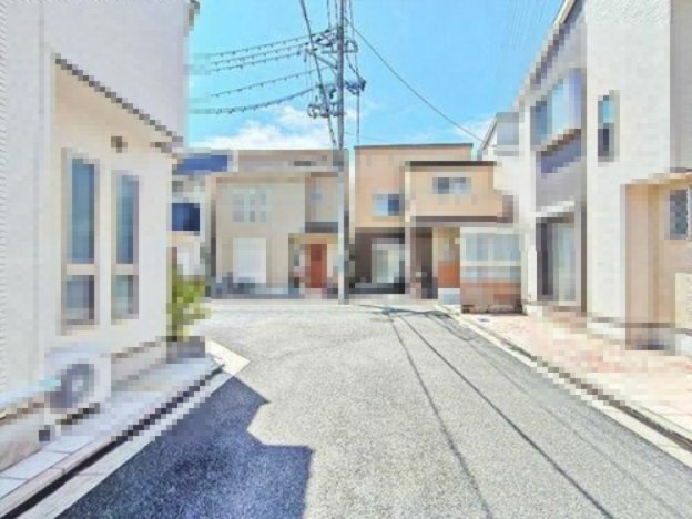 三ツ島3丁目　中古一戸建ての前面道路含む現地写真|■物件内覧・資金計画相談・住宅ローン相談、リフォーム相談、お問合せ受付中■
※当日・翌日のご内覧、ご相談はお電話でのお問合せがスムーズです！