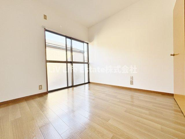 東村山市富士見町２丁目戸建の洋室