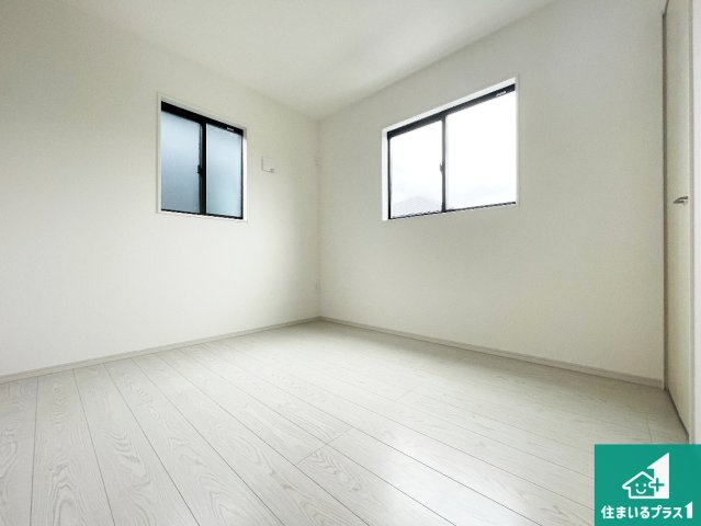 宝塚市高司　第1期　新築一戸建ての洋室|シンプルな洋室は、自分好みのインテリアが楽しめます♪ご家族とインテリアや家具を選びに行くのは入居時の醍醐味の一つです。ぜひお楽しみください♪