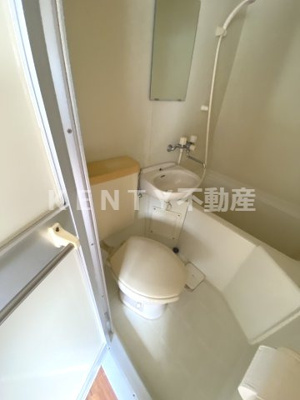 【トイレ】 | ラ・カシータ久が原 | 落ち着いた色調のトイレです