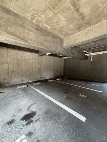 グレーシィ門真の駐車場