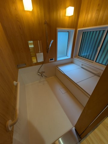 鎌倉市扇ガ谷４丁目の浴室
