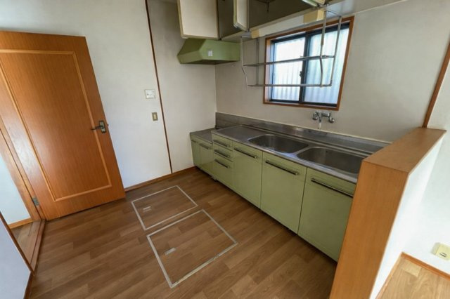 ５９５２６　岐阜市市橋中古戸建てのキッチン