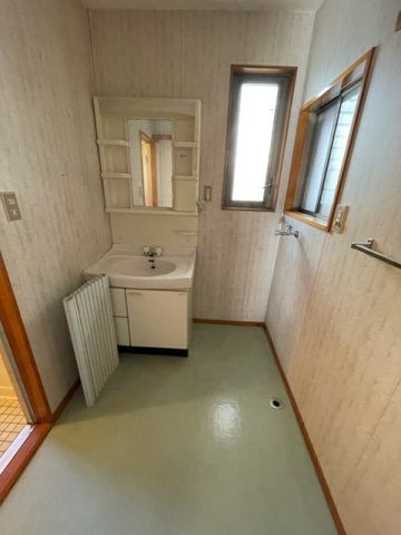 ５９５２６　岐阜市市橋中古戸建ての洗面所