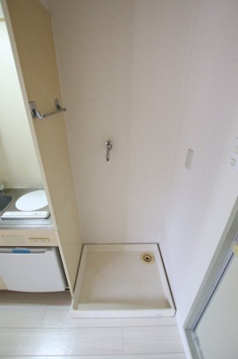 【設備】 | サンセルジュ深井 | 室内洗濯機置場