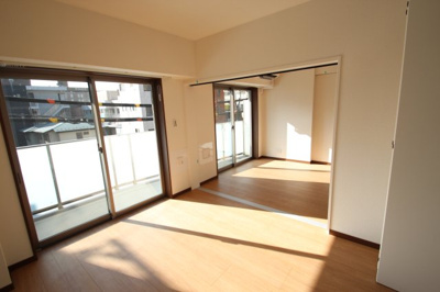 【洋室】 | Cozy Court