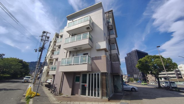 ミストラル摩耶の外観