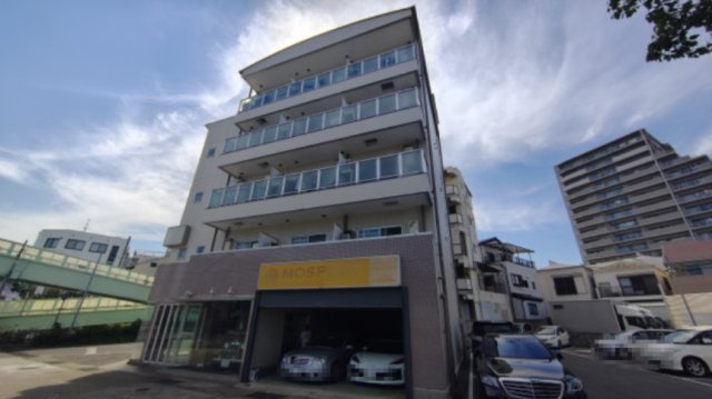 ミストラル摩耶の外観