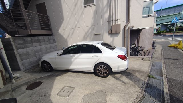 ミストラル摩耶の駐車場