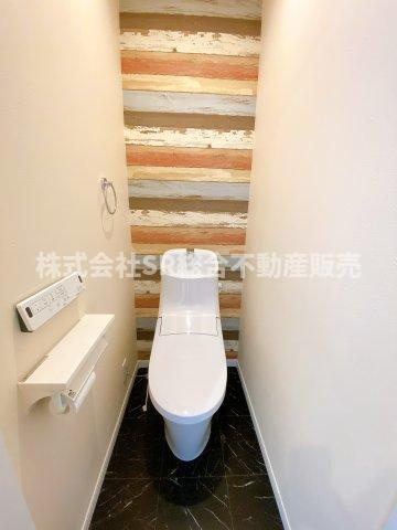 寺前町1丁目中古戸建のトイレ|トイレは2ヵ所にございます！