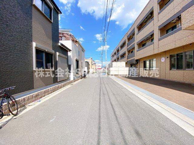 寺前町1丁目中古戸建の前面道路含む現地写真|前面道路含む現地写真です