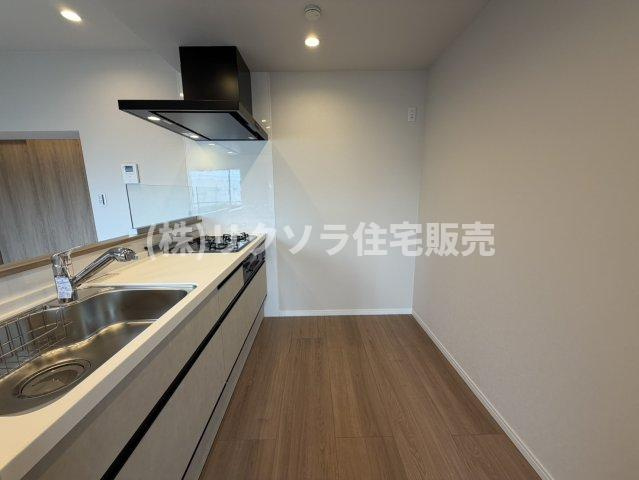 エバーグリーン門真のキッチン|LDK16.4帖
■物件内覧・資金計画相談・住宅ローン相談、リフォーム相談、お問合せ受付中■
※当日・翌日のご内覧、ご相談はお電話でのお問合せがスムーズです！
