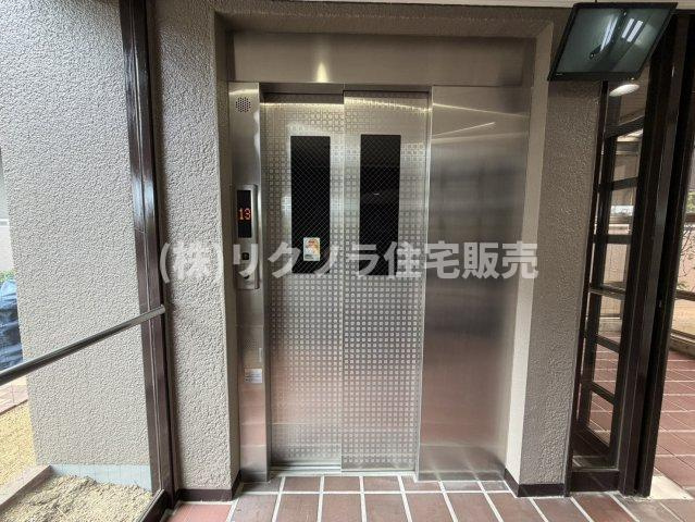 エバーグリーン門真のその他共用部分|エレベーター
■物件内覧・資金計画相談・住宅ローン相談、リフォーム相談、お問合せ受付中■
※当日・翌日のご内覧、ご相談はお電話でのお問合せがスムーズです！