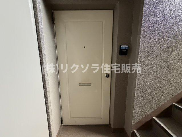 エバーグリーン門真の玄関|■物件内覧・資金計画相談・住宅ローン相談、リフォーム相談、お問合せ受付中■
※当日・翌日のご内覧、ご相談はお電話でのお問合せがスムーズです！