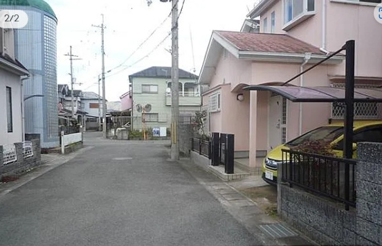 岩出市岡田の前面道路含む現地写真