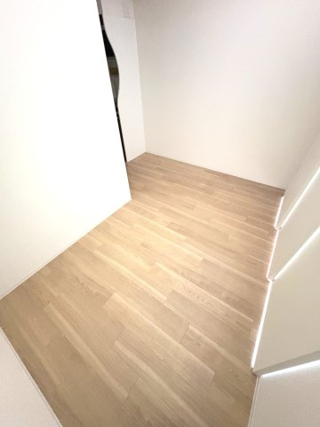 【居間・リビング】プレリスＮＥＯ大阪十三エルヴィオン