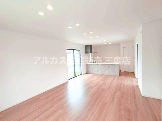 府中市分梅町5丁目　京王線　分倍河原駅　新築戸建の居間・リビング