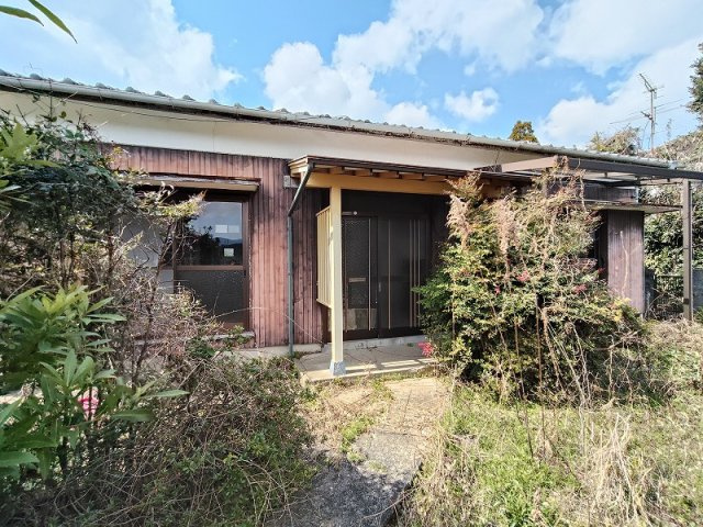 松瀬町平家建ての外観