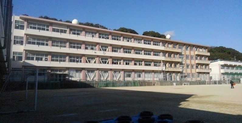 松瀬町平家建ての周辺