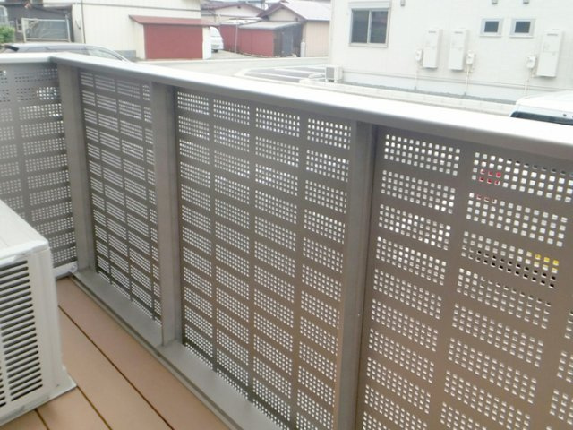 エンソワ　Ⅰ番館のバルコニー