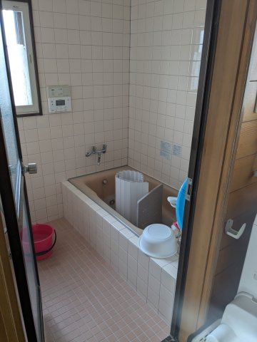 中古戸建　吉井町吉井の浴室
